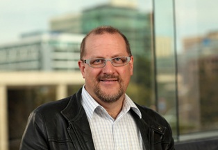Internode founder Simon Hackett
